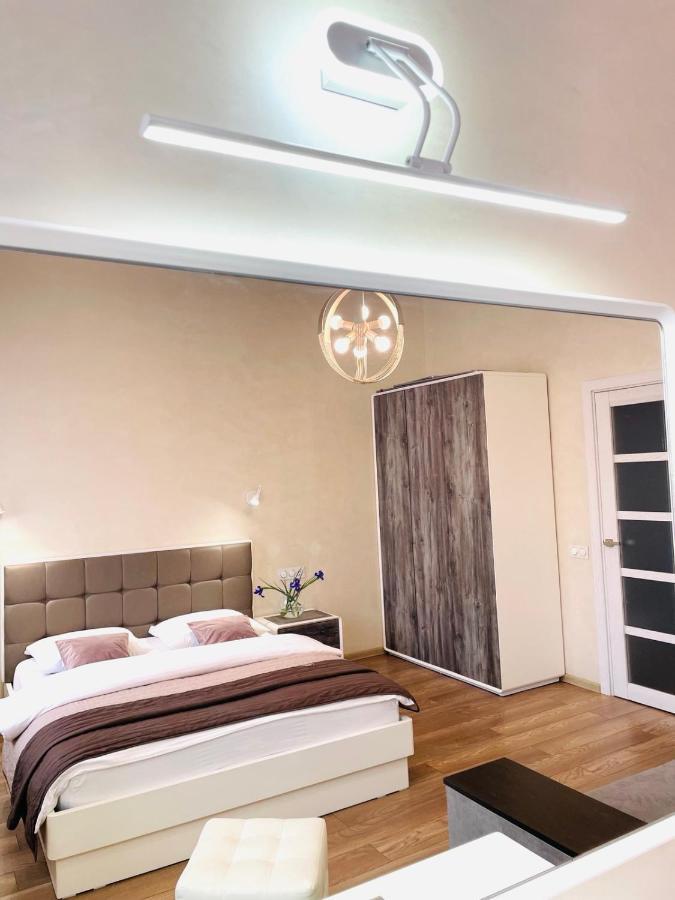 Apartment Жд Вокзал, Центр Λβιβ Εξωτερικό φωτογραφία
